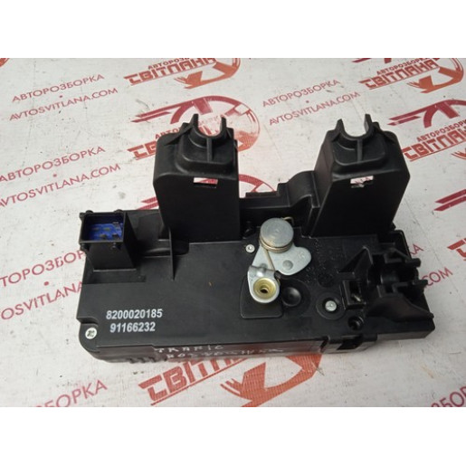 Замок правой сдвижной двери (электро) Opel Vivaro 2007-2014 91166232